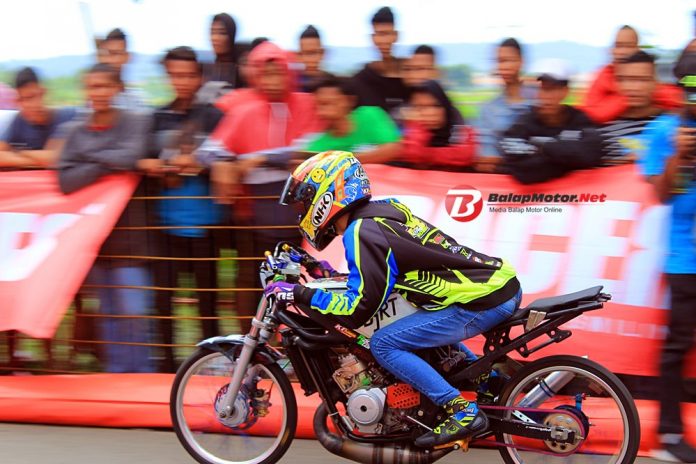 Dauz Robot, Dari Joki Liaran Sampai Juara Umum Karesidenan!