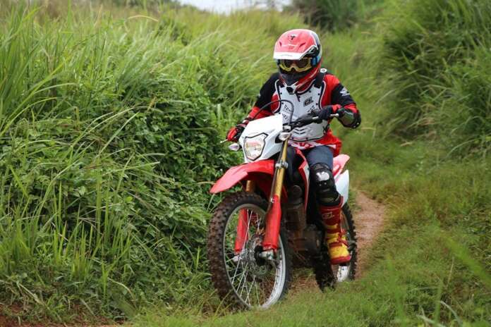 AHM_RidingGearOffRoad. 01