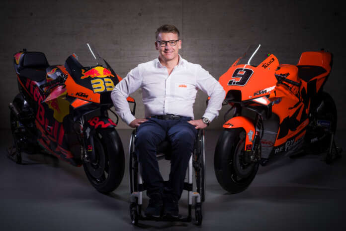 374370_Pit-Beirer_KTM-Factory-Racing-MotoGP-Team-Presentation_2021_RC16_Red-Bull-KTM_Tech3-_1_