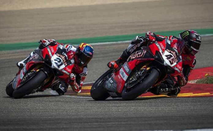 Aruba.it Racing-Ducati Scott Redding dan Michael Rinaldi (1)
