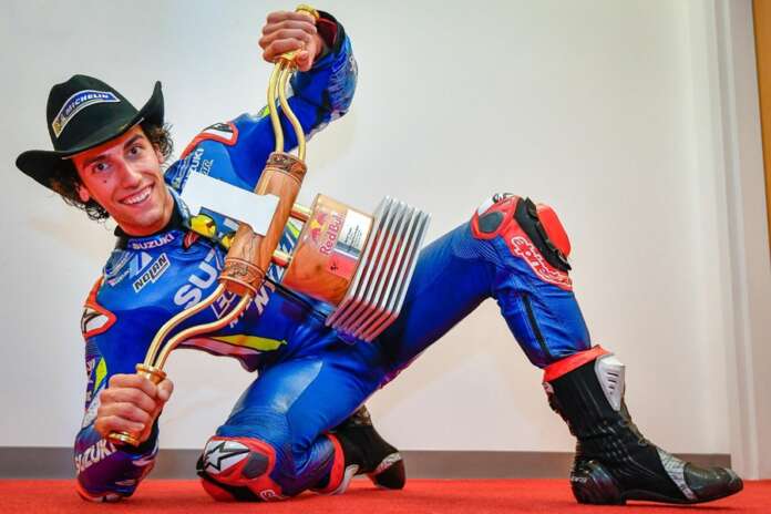 Alex Rins Juara MotoGP Austin 2019 (1)