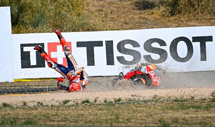 Marc Marquez Terjatuh Saat Latihan Bebas GP Aragon