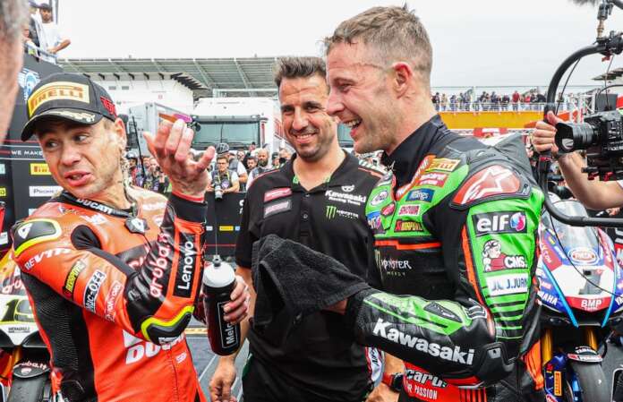 Jonathan Rea Alvaro Bautista