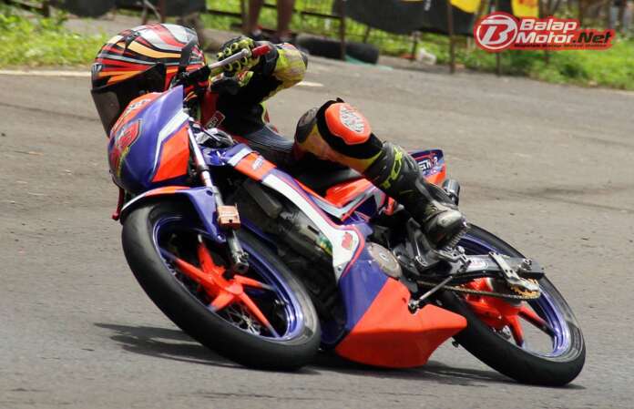 Aksi Alvaro Hetta Mahendra