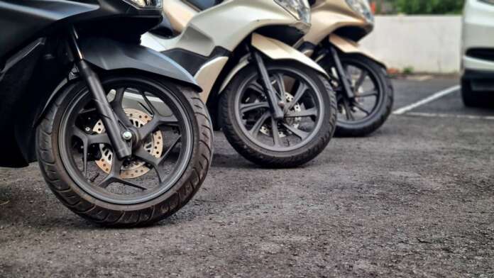 Ilustrasi Ban Standar #2