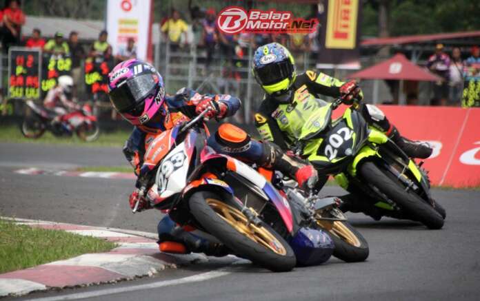 M Gilang VS Dimas JM