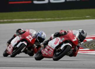 Veda Ega Podium Kedua di Race 2 ATC Sepang, Rider Tuan Rumah Juara!