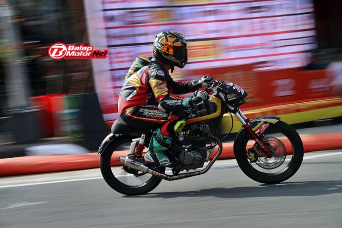 Agus Kempul CB Herex Road Race Blora (3)