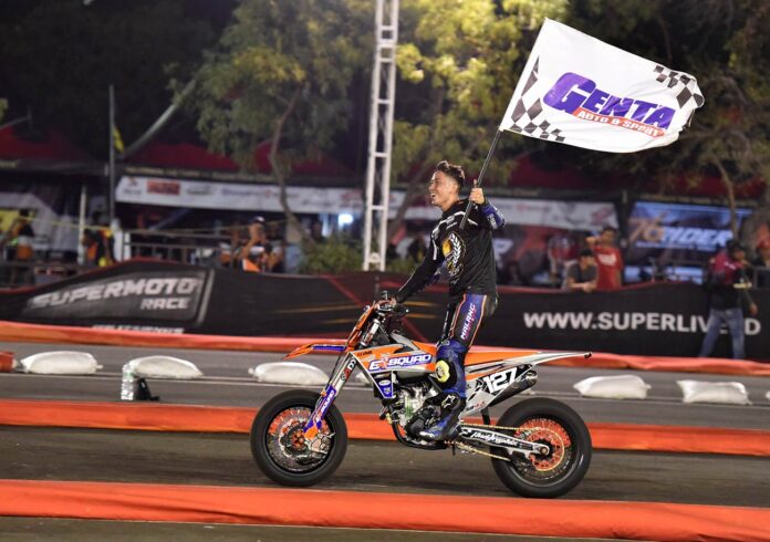 Farudilla Adam sukses pertahankan gelar_