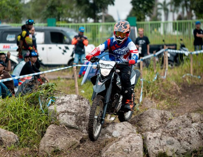 Moment saat mencoba WR155R di trek prolog