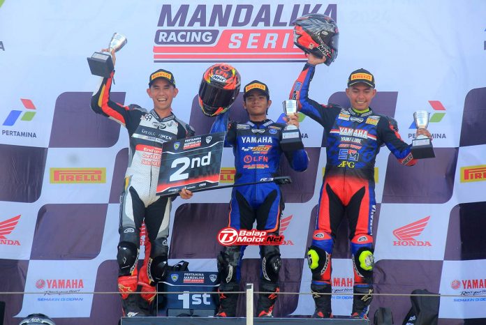 Podium Race 2 NS250