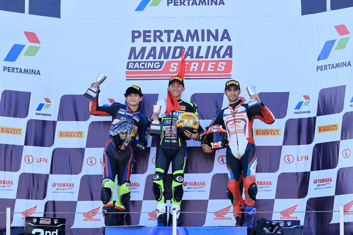 Podium Race 2 NS150