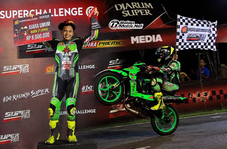 Dikawal 3 Tunner! Alfi Husni Serang Superprix Surabaya bersama SAE Racing Team