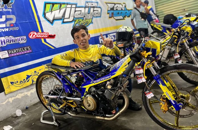Fanterra Wijaya Racing Black Drag Bike Sentul (2)