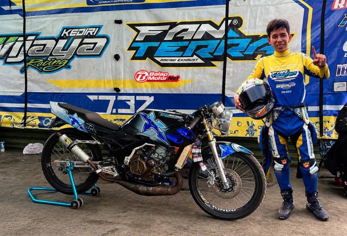 Fanterra Wijaya Racing Black Drag Bike Sentul Adit Coco